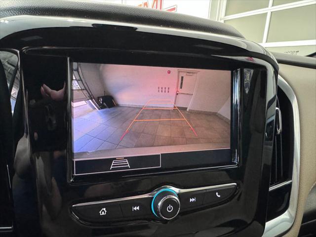 used 2022 Chevrolet Traverse car, priced at $28,987