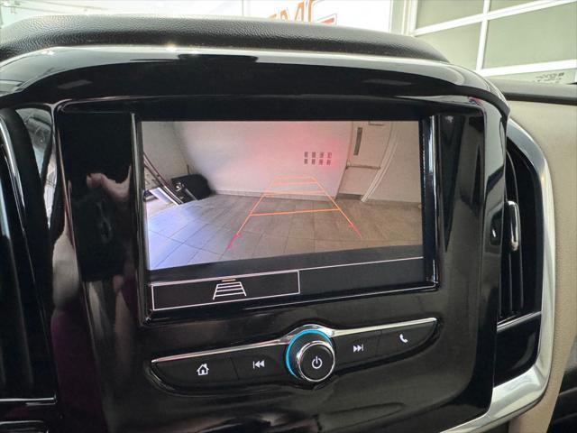 used 2022 Chevrolet Traverse car, priced at $30,487
