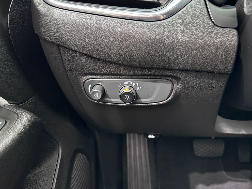 used 2022 Chevrolet Equinox car, priced at $19,987