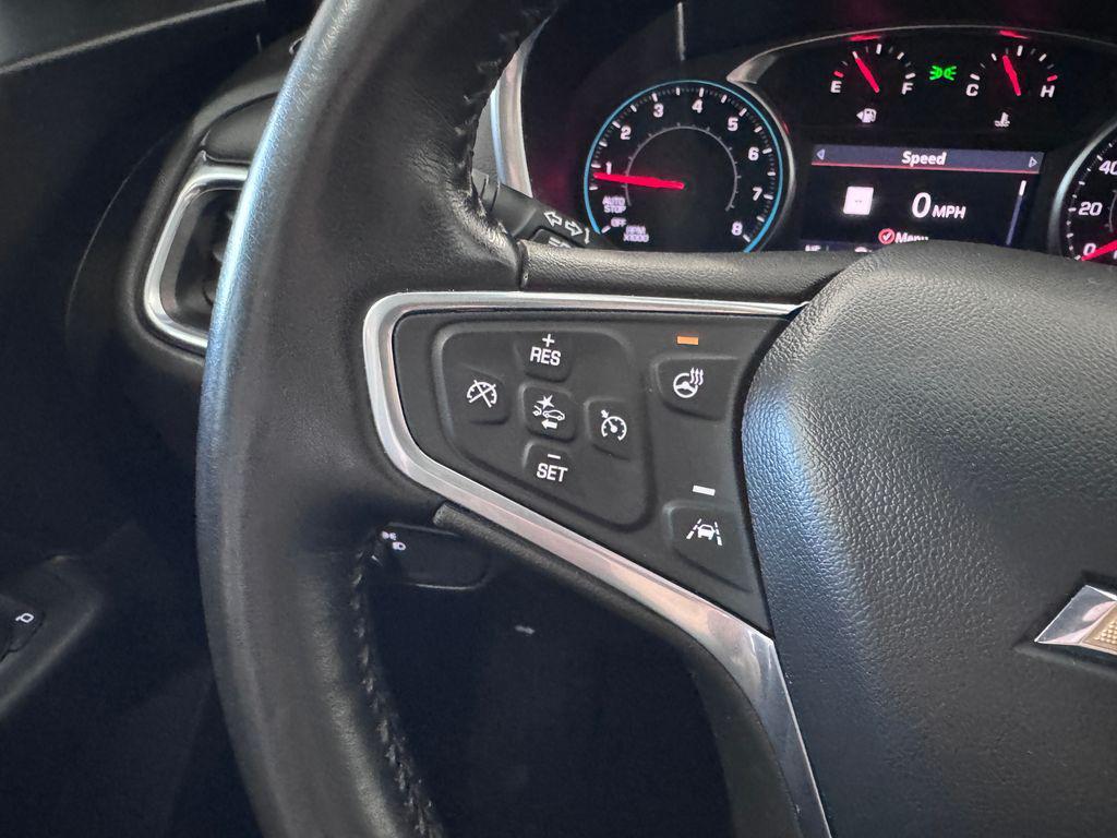 used 2022 Chevrolet Equinox car, priced at $24,487