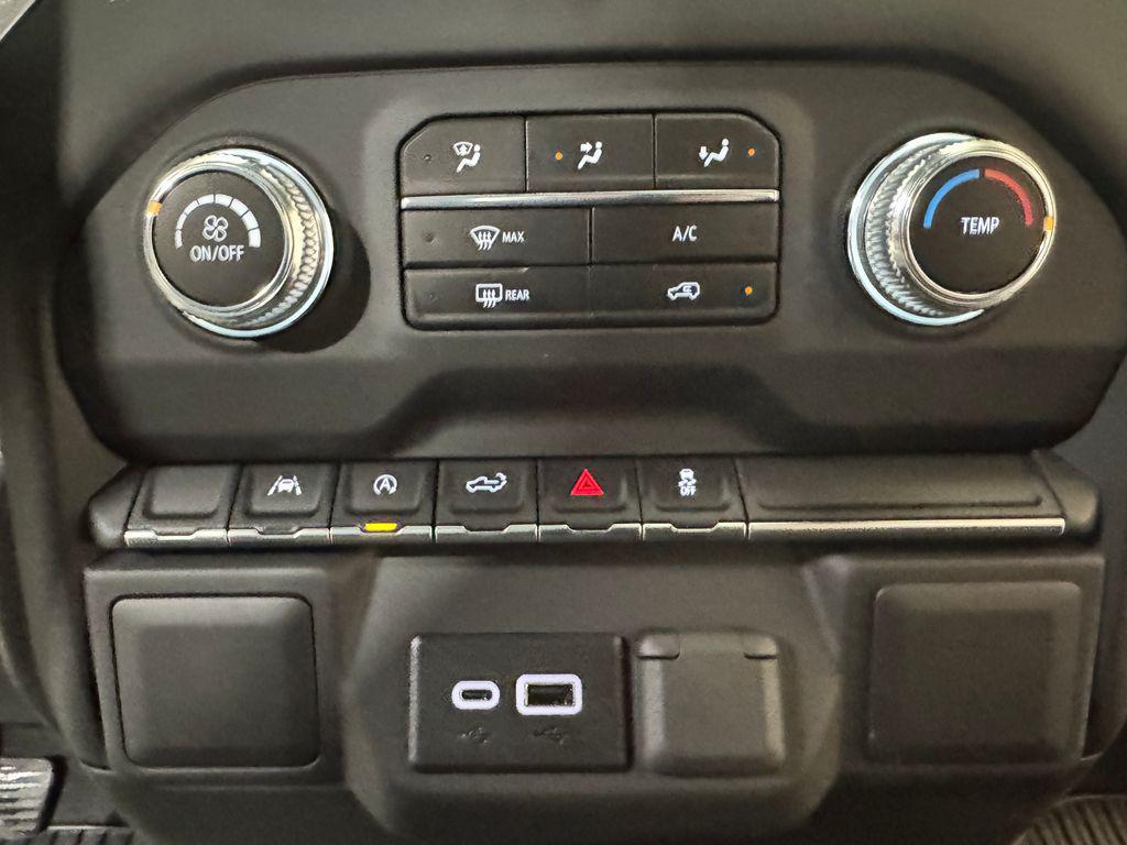 new 2026 GMC Sierra 1500 car, priced at $44,875