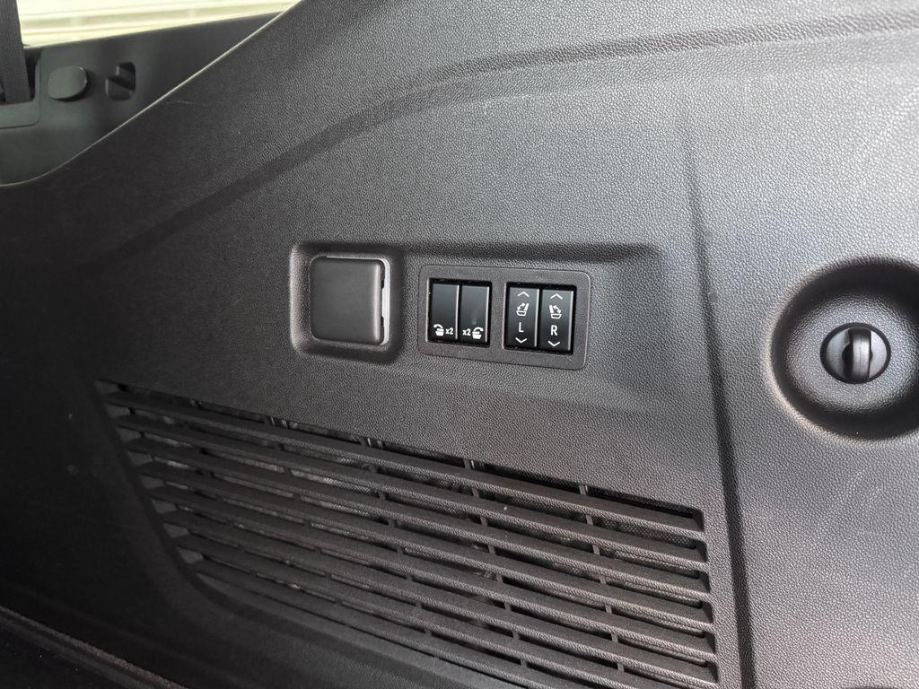 used 2023 GMC Yukon XL car, priced at $72,987