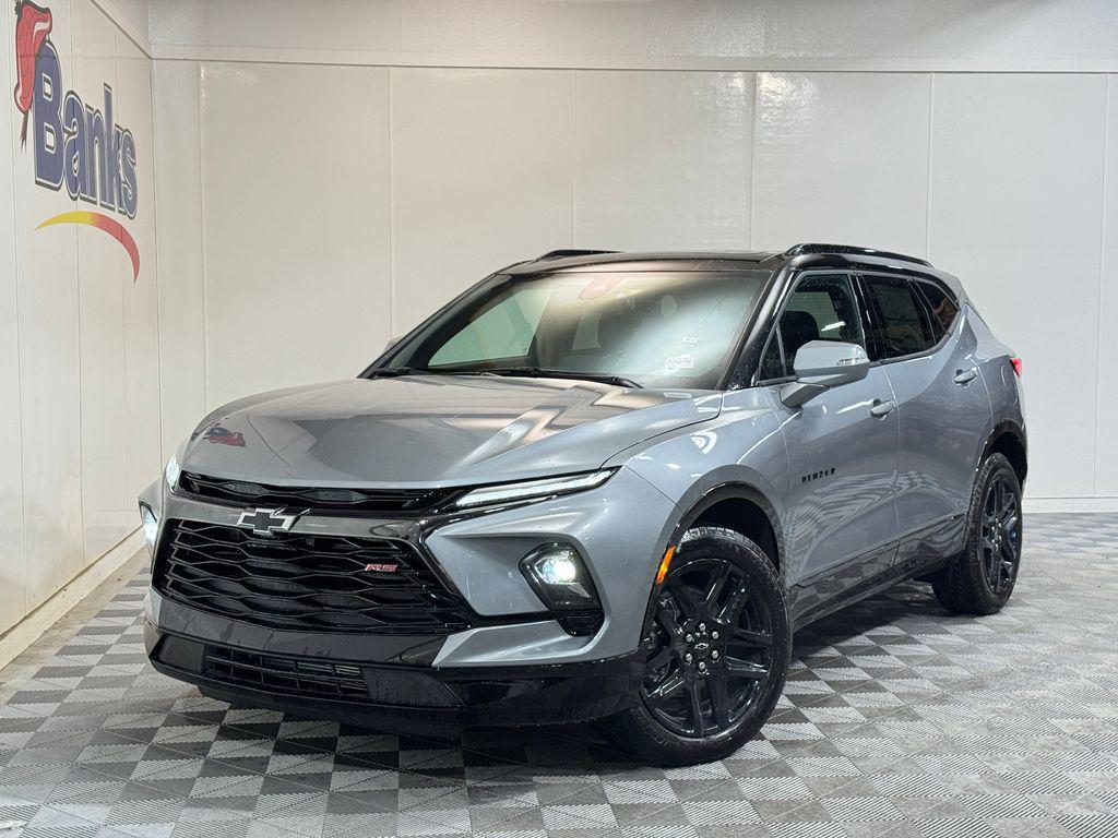 new 2025 Chevrolet Blazer car, priced at $48,626