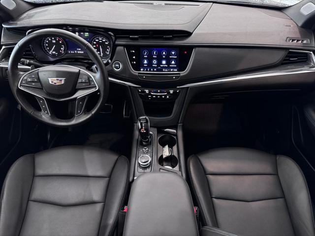 used 2025 Cadillac XT5 car, priced at $57,987