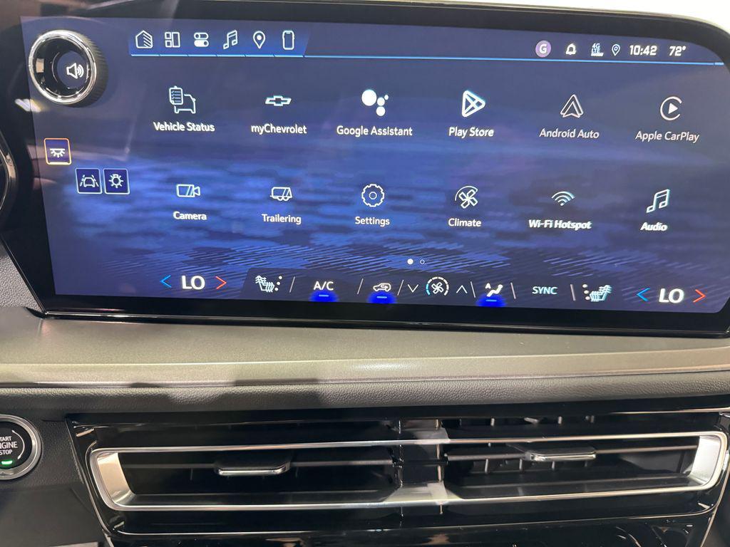 new 2026 Chevrolet Traverse car, priced at $46,980