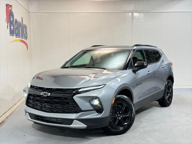 new 2025 Chevrolet Blazer car, priced at $40,385