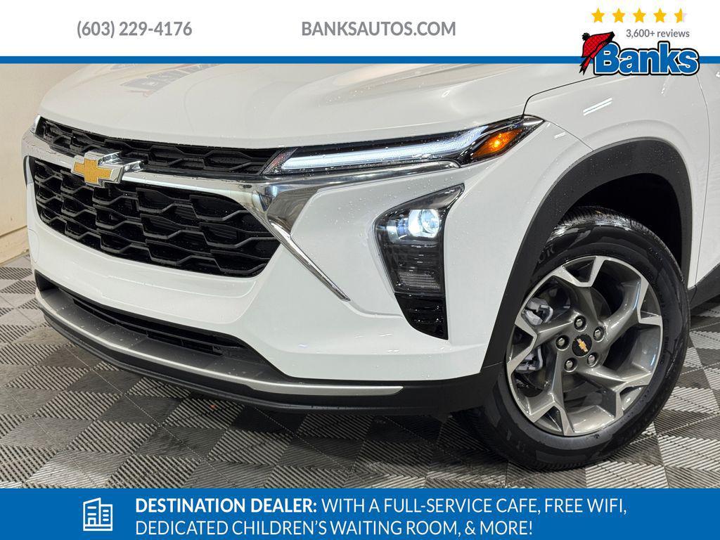 new 2025 Chevrolet Trax car, priced at $24,285