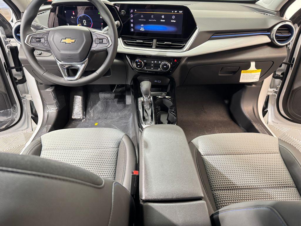 new 2025 Chevrolet Trax car, priced at $24,285