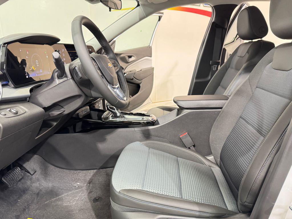 new 2025 Chevrolet Trax car, priced at $24,285