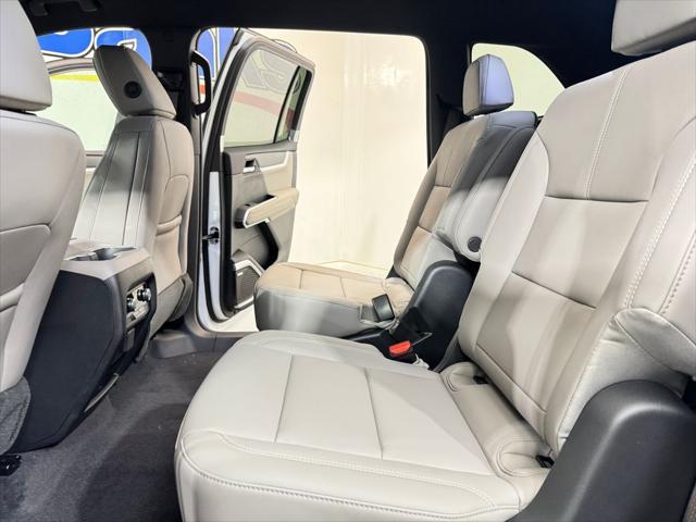 new 2025 GMC Acadia car, priced at $49,030