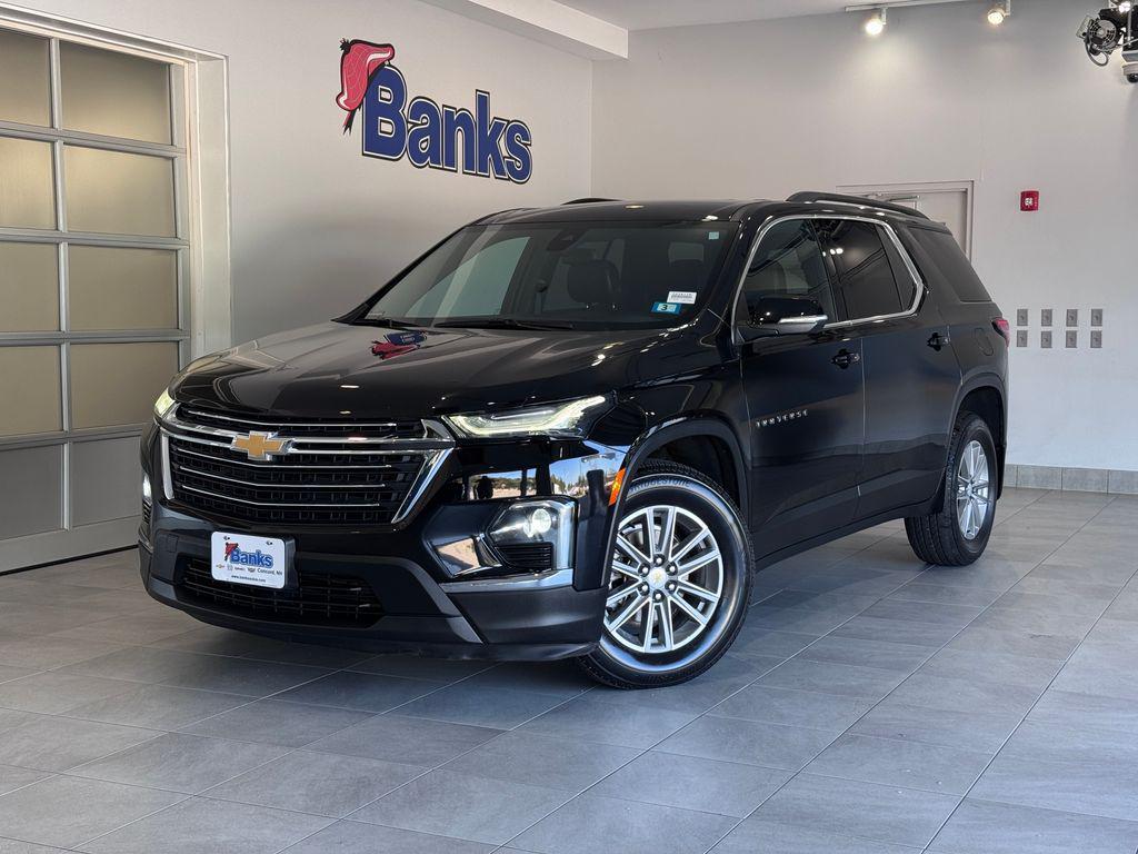 used 2023 Chevrolet Traverse car, priced at $34,987