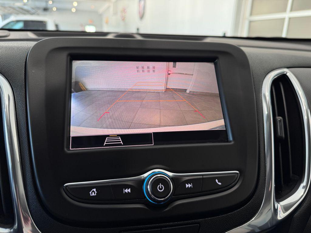 used 2022 Chevrolet Equinox car, priced at $20,987