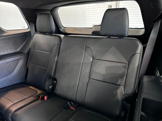 used 2023 Chevrolet Traverse car, priced at $43,487