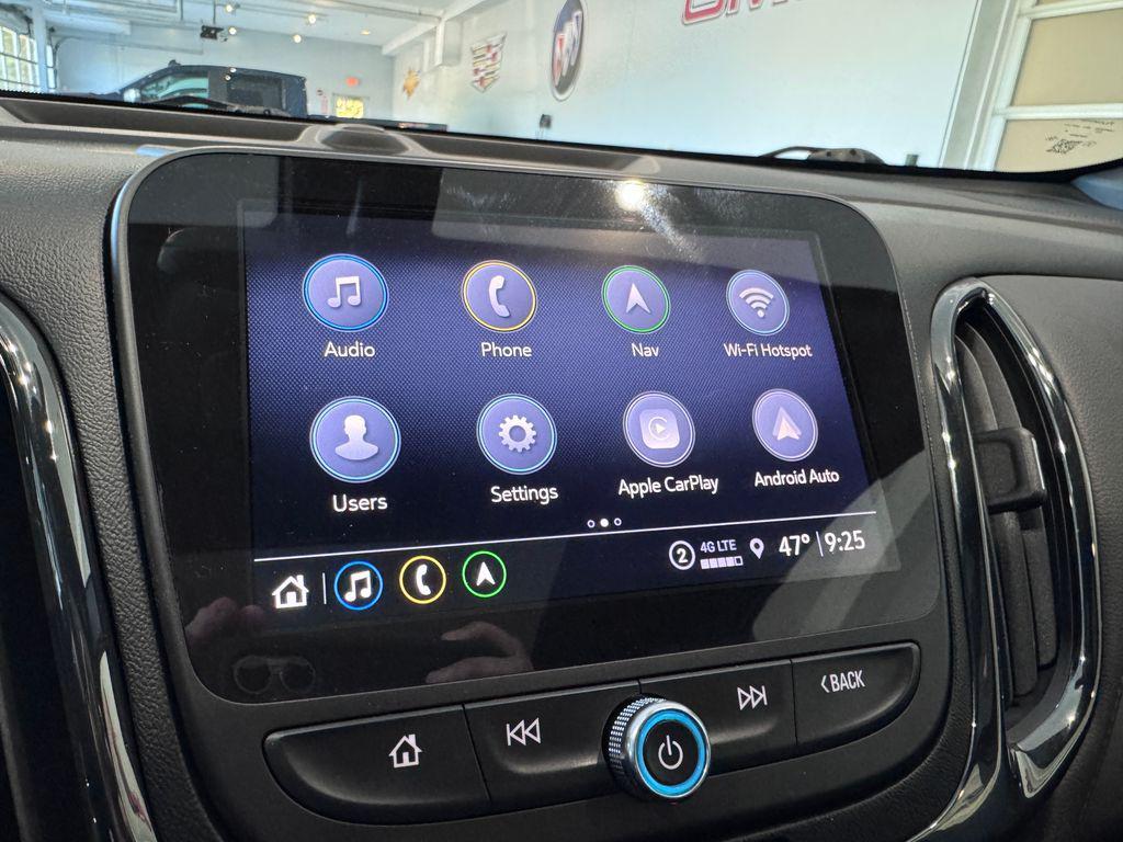 used 2022 Chevrolet Equinox car, priced at $24,487