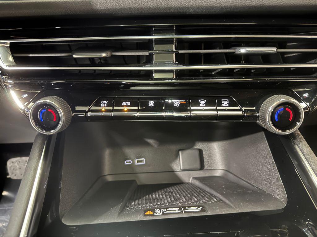 new 2026 Chevrolet Traverse car, priced at $54,515