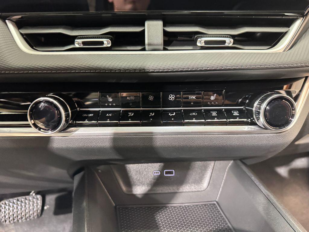 new 2026 Chevrolet Equinox car, priced at $34,540