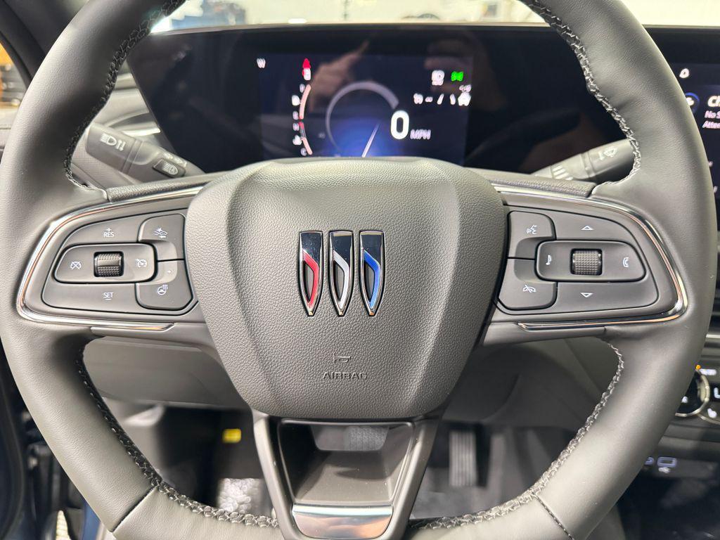new 2025 Buick Envista car, priced at $26,708