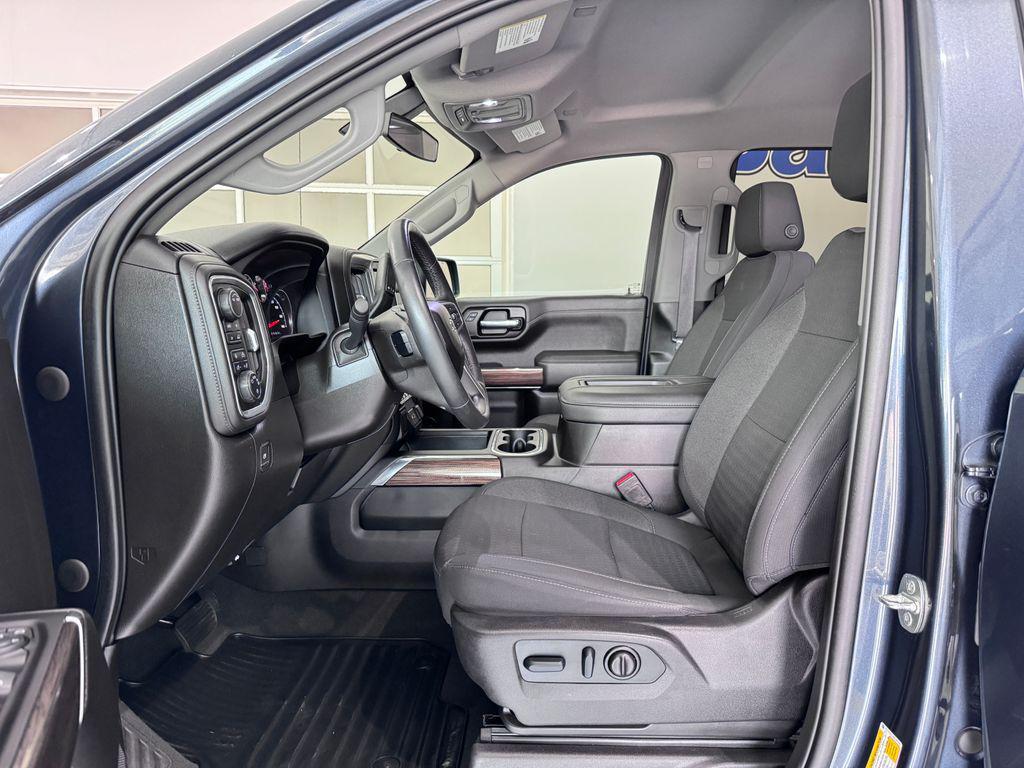 used 2022 Chevrolet Silverado 1500 car, priced at $42,987