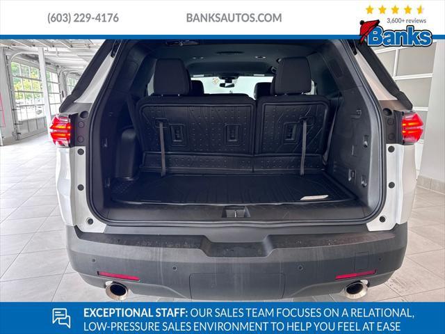used 2022 Chevrolet Traverse car, priced at $32,987