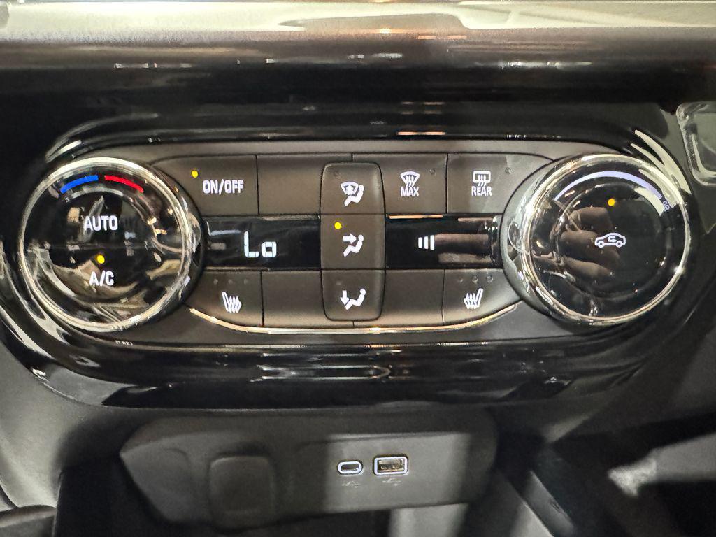 new 2025 Chevrolet Trax car, priced at $26,242