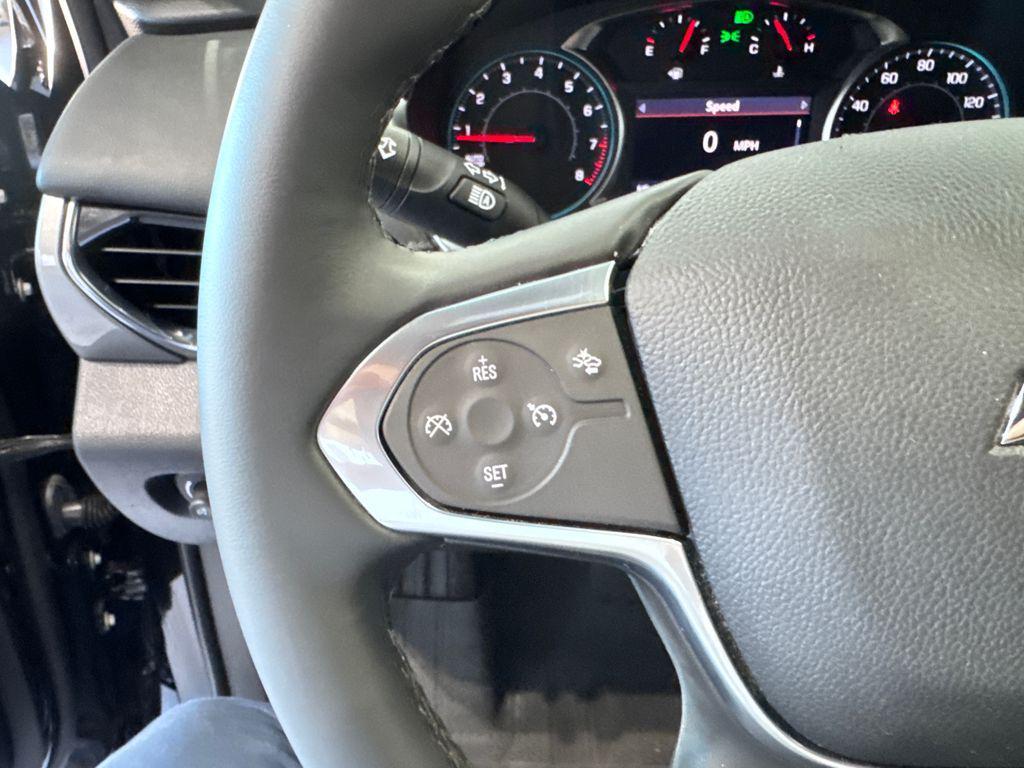 used 2023 Chevrolet Traverse car, priced at $32,987