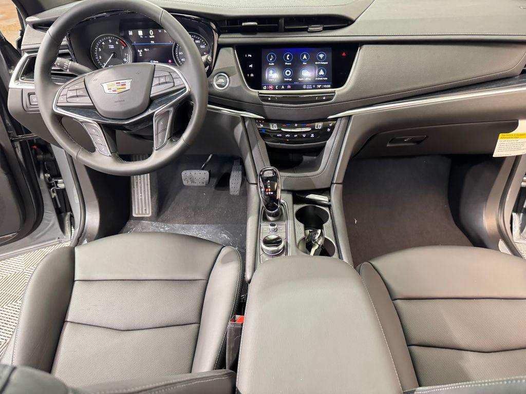new 2025 Cadillac XT5 car, priced at $57,865