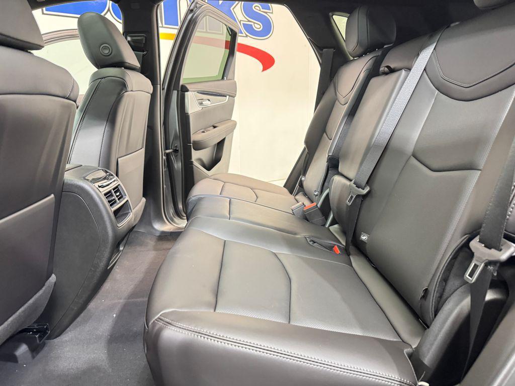 new 2025 Cadillac XT5 car, priced at $57,865