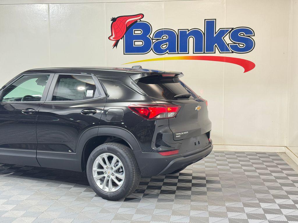 new 2026 Chevrolet TrailBlazer car, priced at $27,004