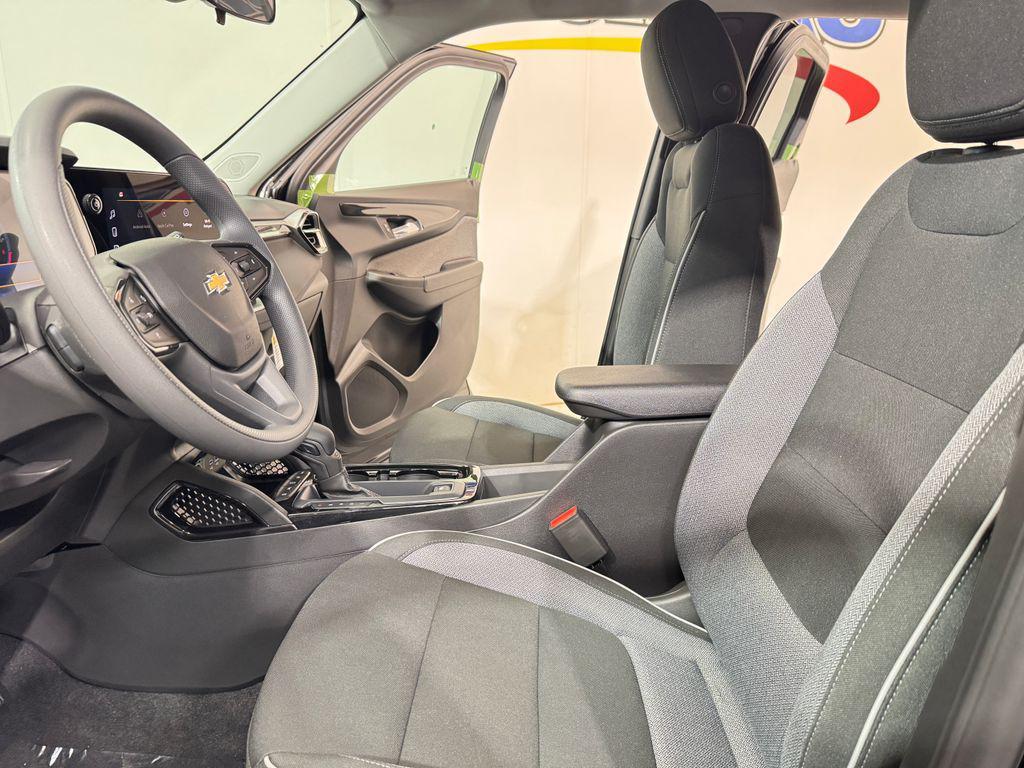new 2026 Chevrolet TrailBlazer car, priced at $27,004