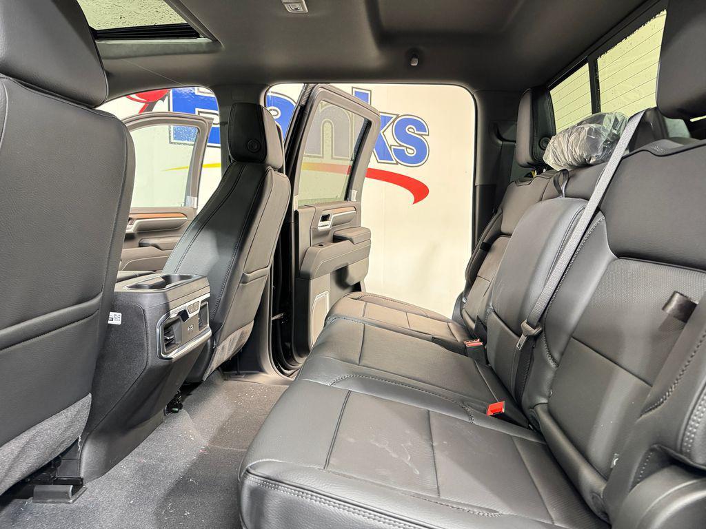 new 2025 GMC Sierra 3500 car, priced at $75,905