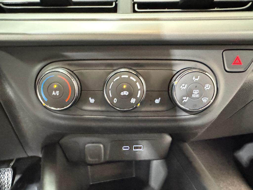 new 2025 Chevrolet Trax car, priced at $23,815