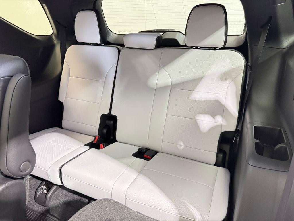 new 2025 Chevrolet Traverse car, priced at $61,915