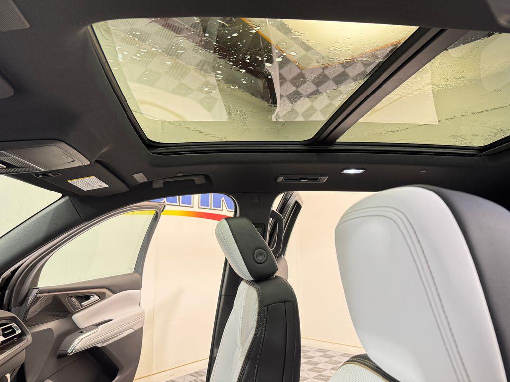 new 2025 Chevrolet Traverse car, priced at $61,915