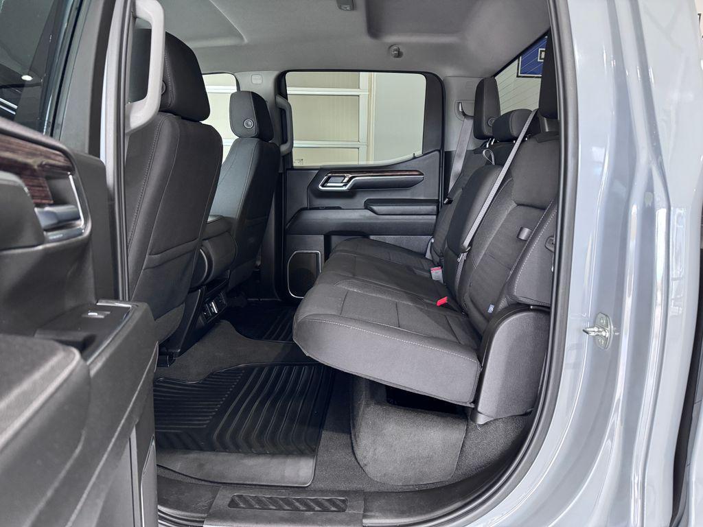 used 2024 GMC Sierra 1500 car, priced at $42,987