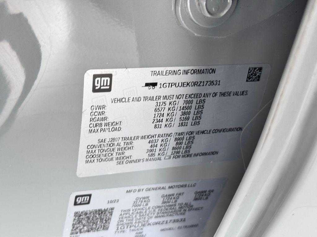 used 2024 GMC Sierra 1500 car, priced at $42,987