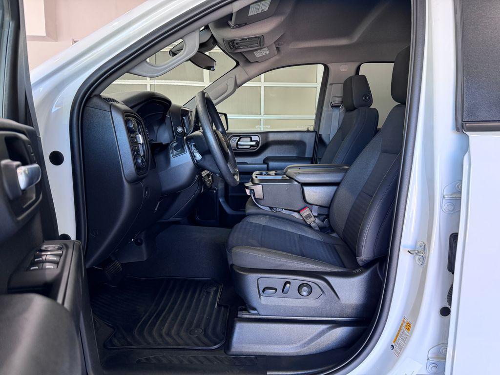 used 2022 Chevrolet Silverado 1500 car, priced at $31,487