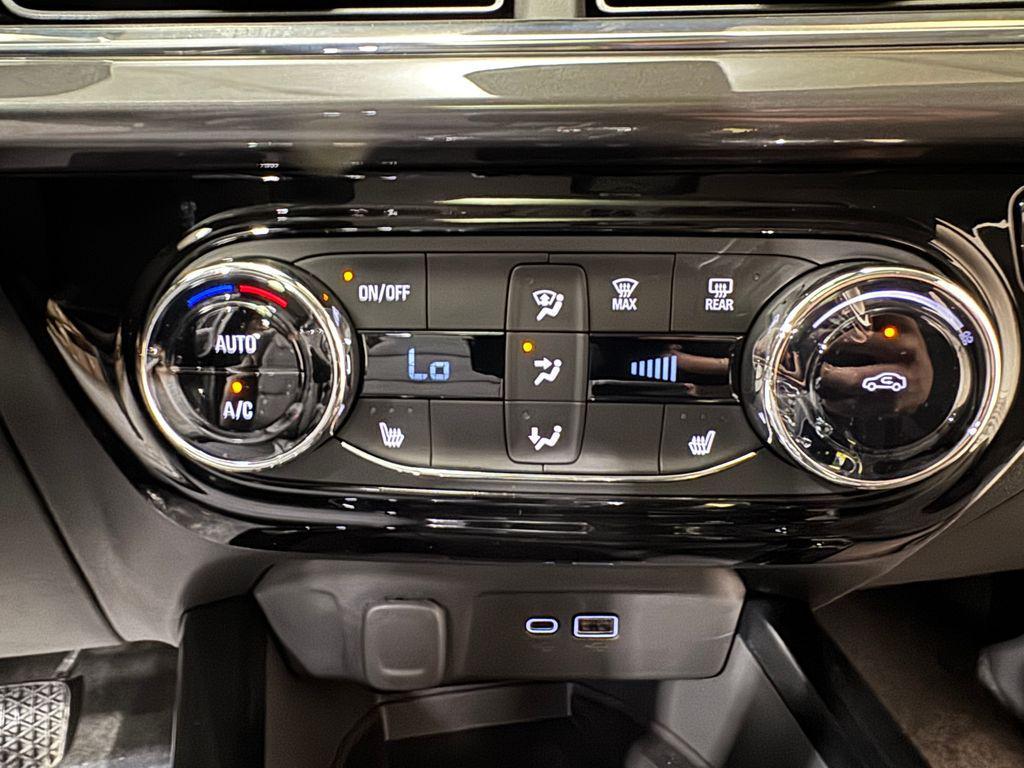 new 2026 Chevrolet Trax car, priced at $27,861