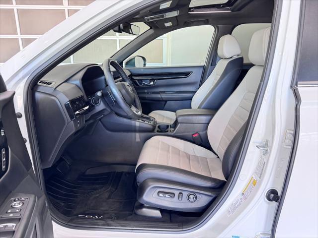 used 2023 Honda CR-V Hybrid car, priced at $33,987