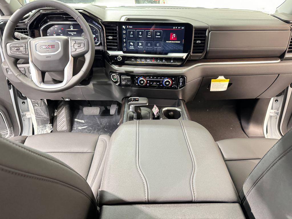 new 2025 GMC Sierra 1500 car, priced at $61,774