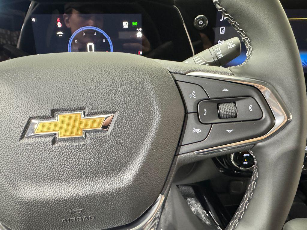 new 2025 Chevrolet Trax car, priced at $25,024