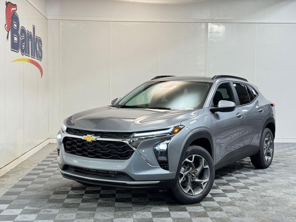 new 2025 Chevrolet Trax car, priced at $25,024
