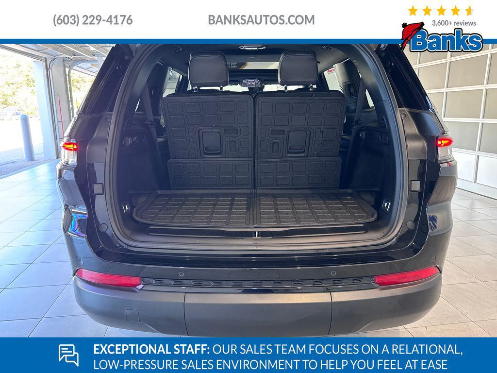 used 2025 Jeep Grand Cherokee L car, priced at $45,987