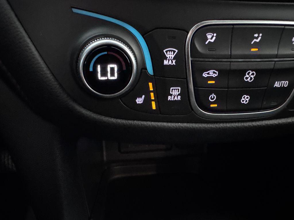 used 2024 Chevrolet Equinox car, priced at $25,987