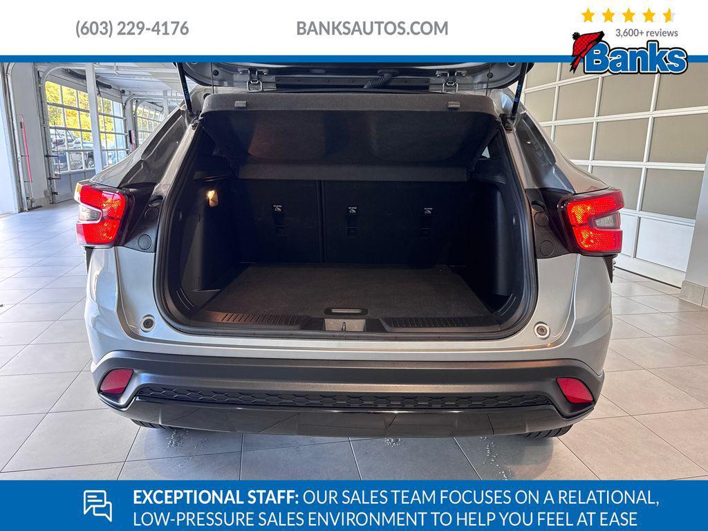 used 2024 Chevrolet Trax car, priced at $24,987