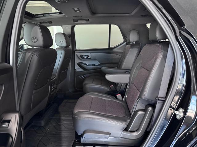 used 2023 Chevrolet Traverse car, priced at $39,987