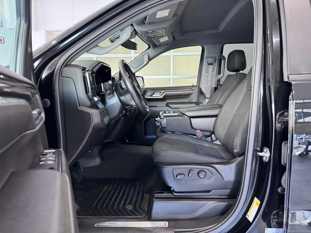 used 2022 Chevrolet Silverado 1500 car, priced at $42,987