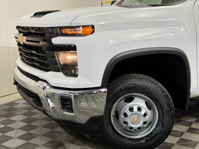 new 2024 Chevrolet Silverado 3500 car, priced at $54,318