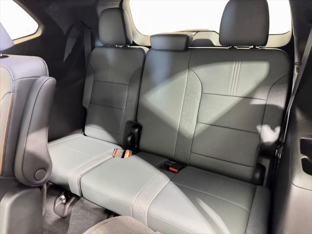 new 2025 GMC Acadia car, priced at $53,290