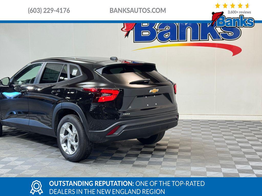 new 2025 Chevrolet Trax car, priced at $22,859