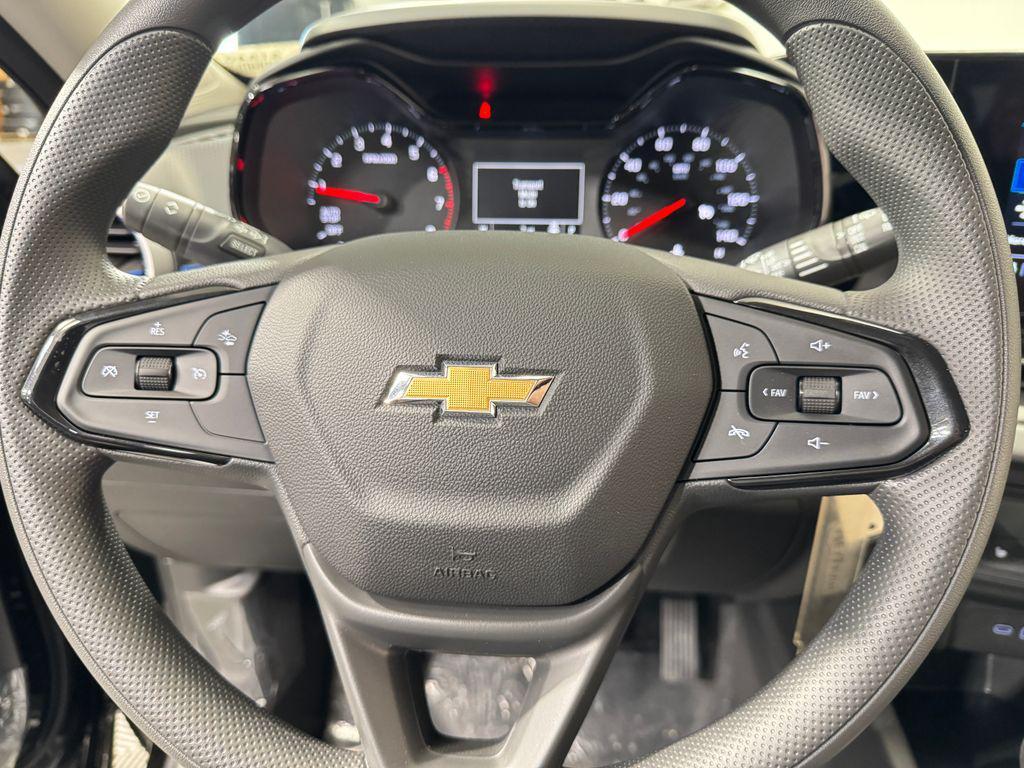 new 2025 Chevrolet Trax car, priced at $22,859